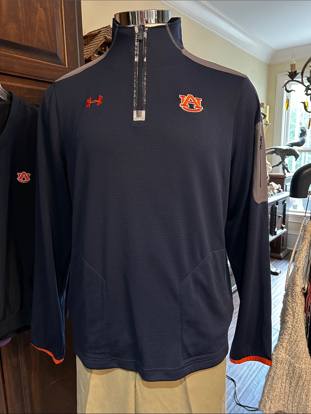 Auburn University Under Armour Sz L Navy and Gray Quarter-Zip-War Eagle
